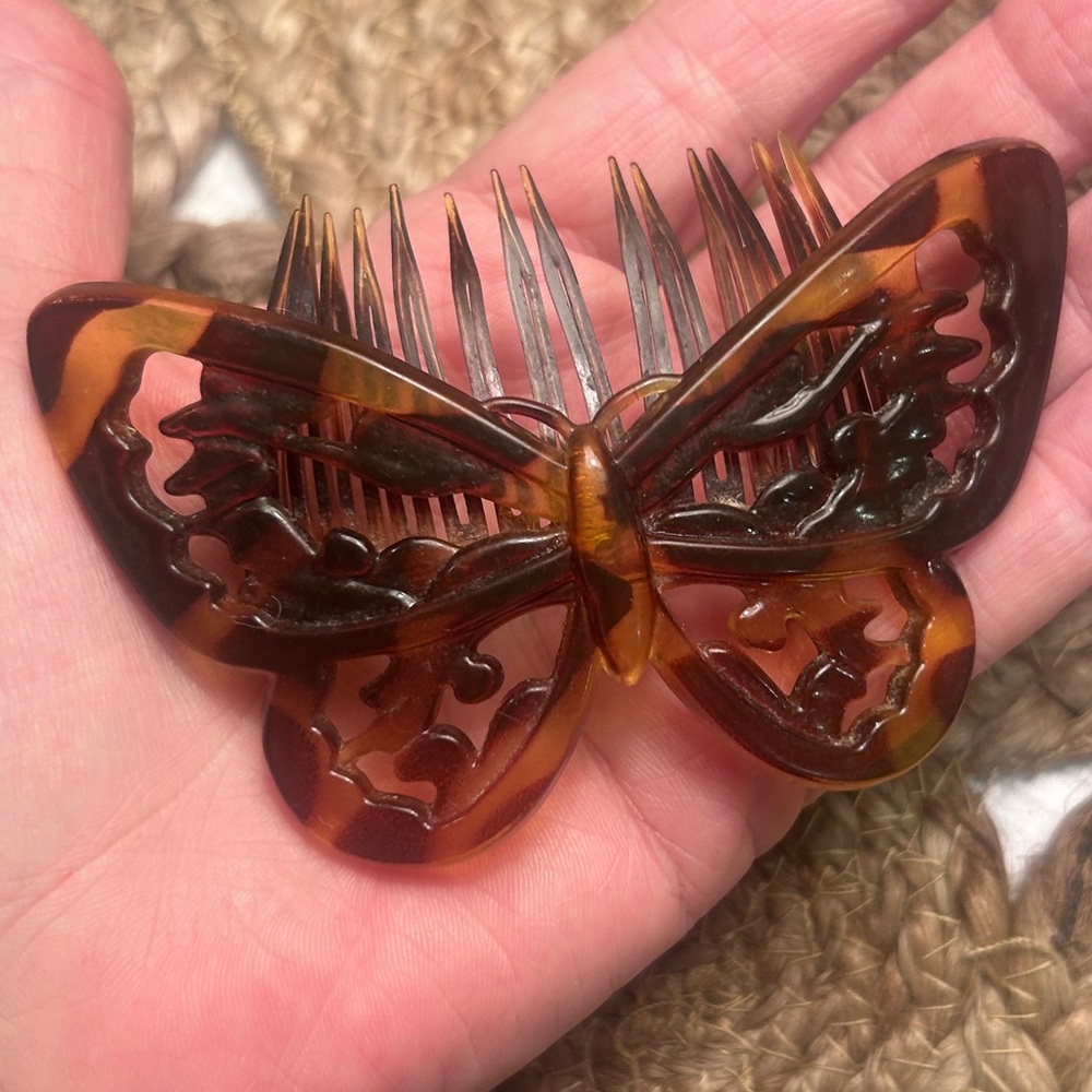 Vintage faux tortoise shell butterfly hair comb/barette